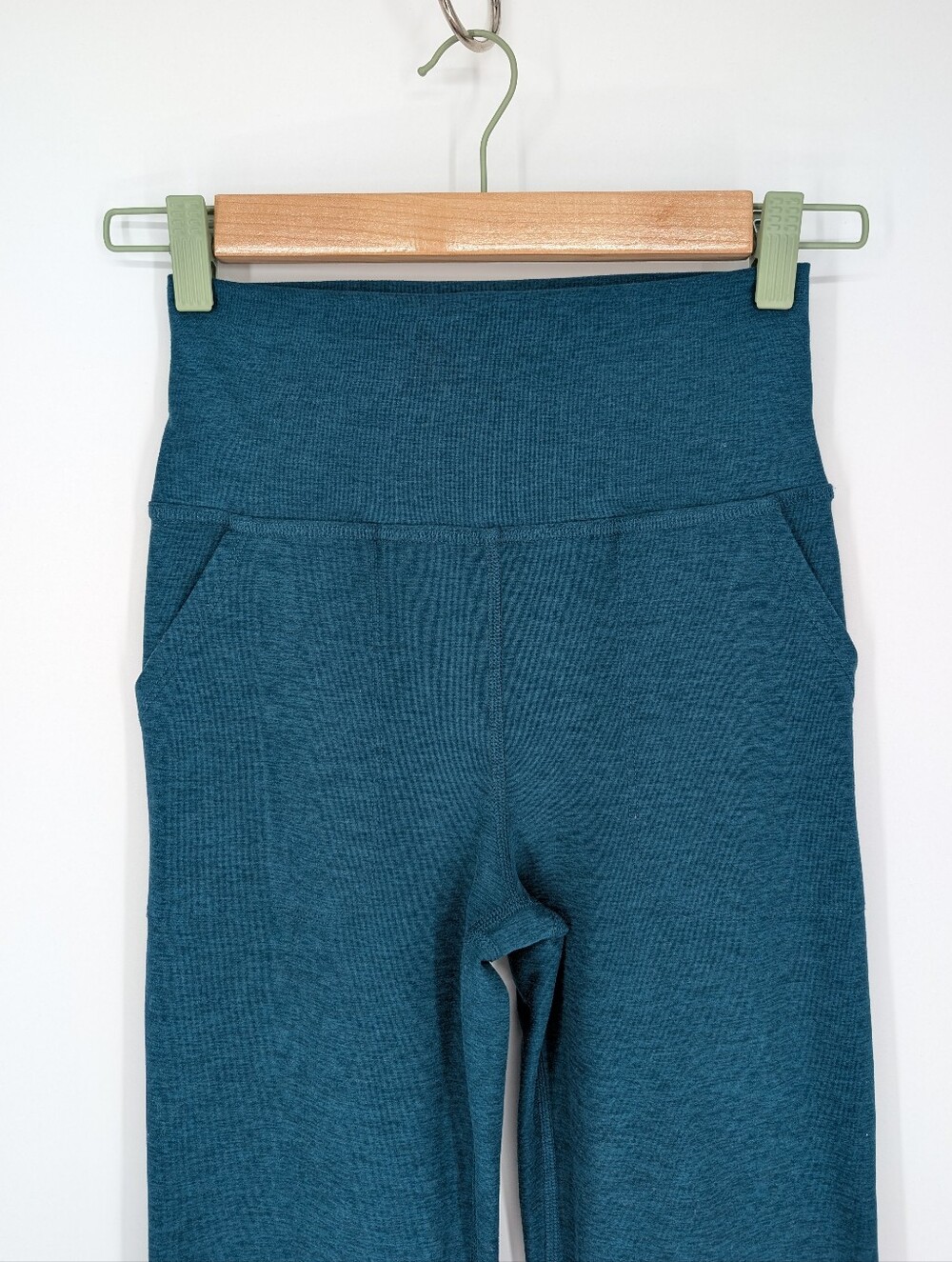 Beyond Yoga High Waisted All Day Flare Yoga Pants Leggings Spacedye Teal S - Picture 3 of 6